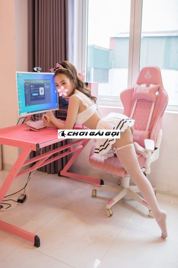 Callgirl Lin Miu Streamer ảnh lớn - 2000 - 1